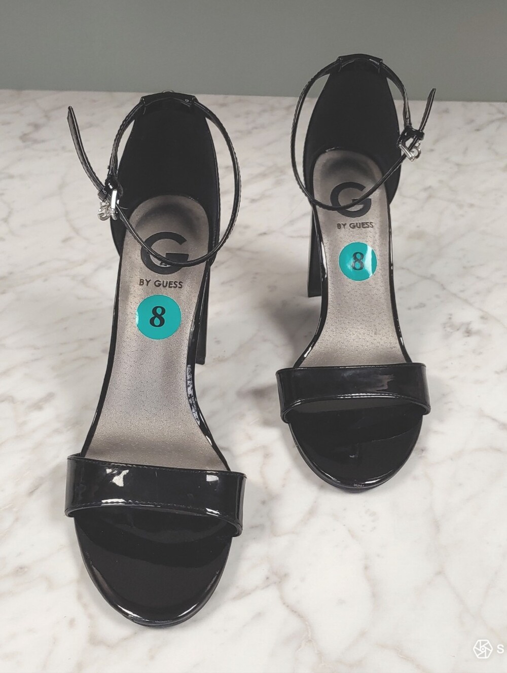 G by GUESS Women Black Patent Strappy Open Toe block heel sandals shoes y2k